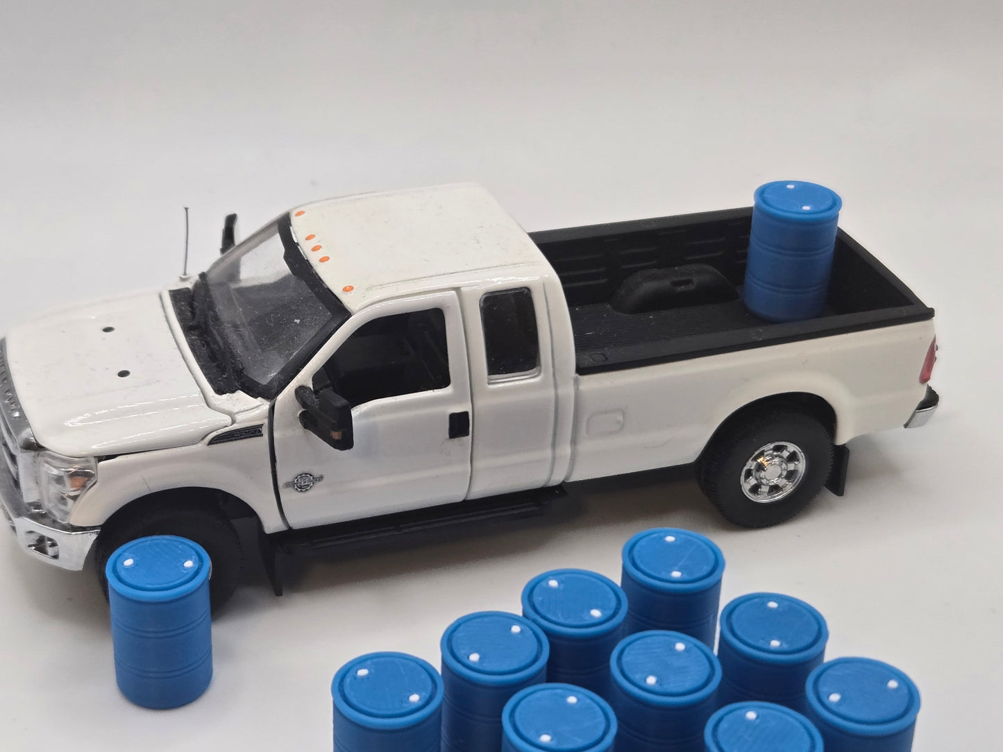 1/50 Scale Plastic 55 Gallon Drums in Blue *12 Pack*
