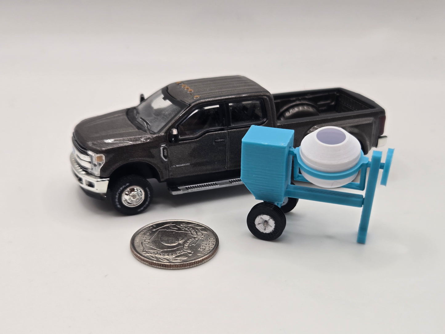 1/64 Scale Posable 12CF Concrete Mixer