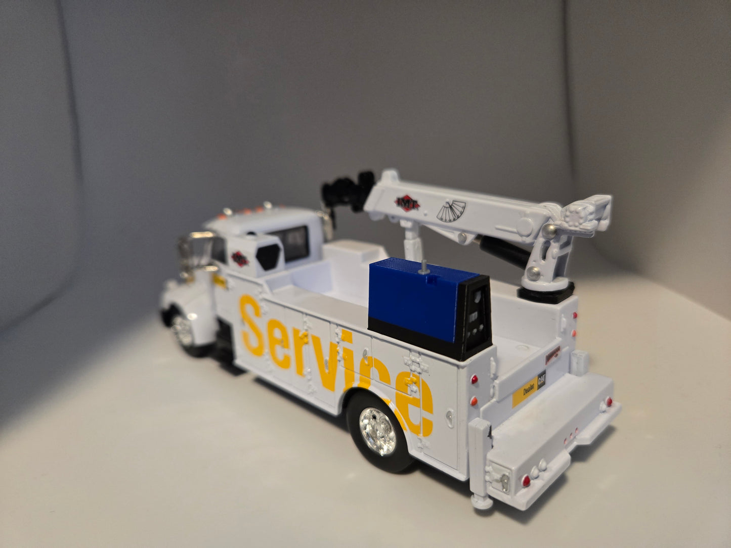 1/50 Scale Medium Welder in Blue