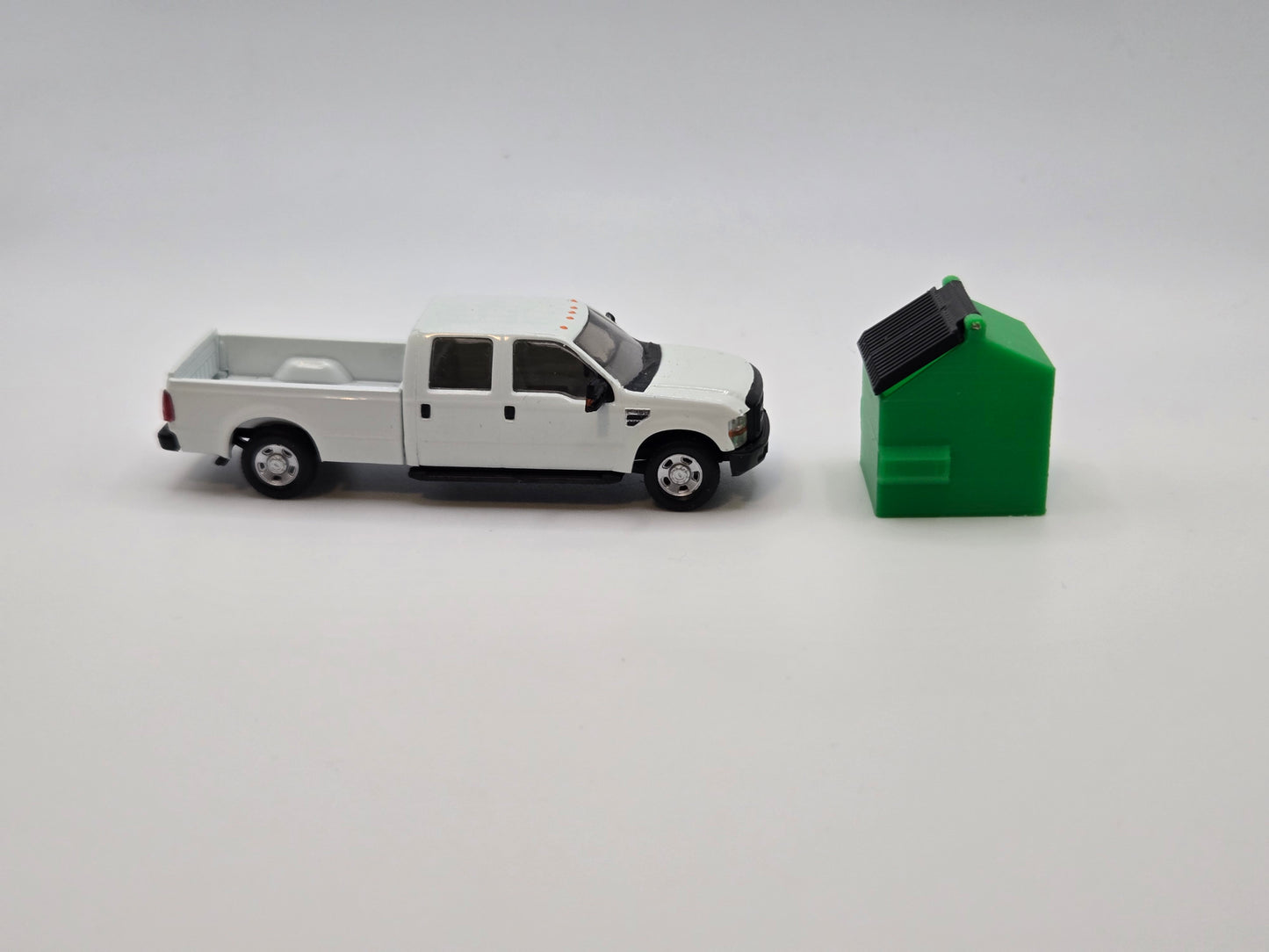 1/87 Scale 8 Yard Dumpster