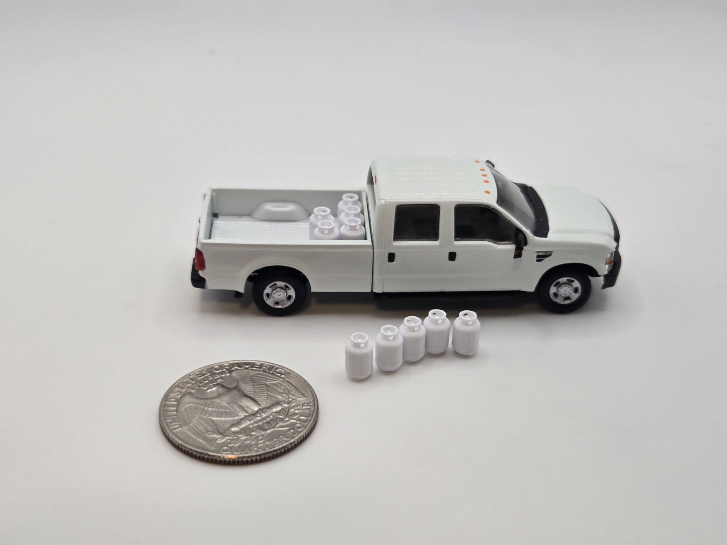 1/87 Scale 20lb Propane Cylinders *10 Pack*