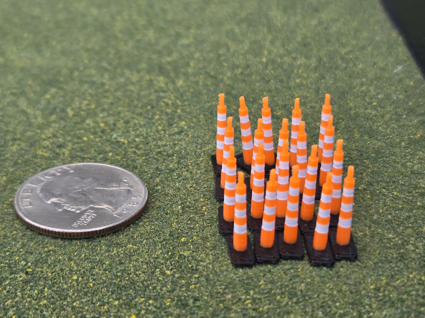 1/87 Scale Traffic Delineator Lane Dividers *20 Pack*