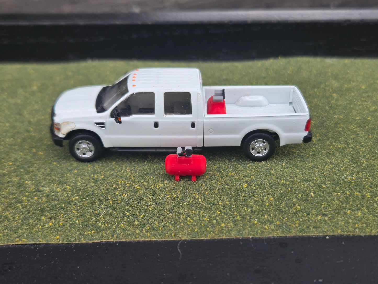 1/87 Scale Small Shop Compressor *2 Pack*