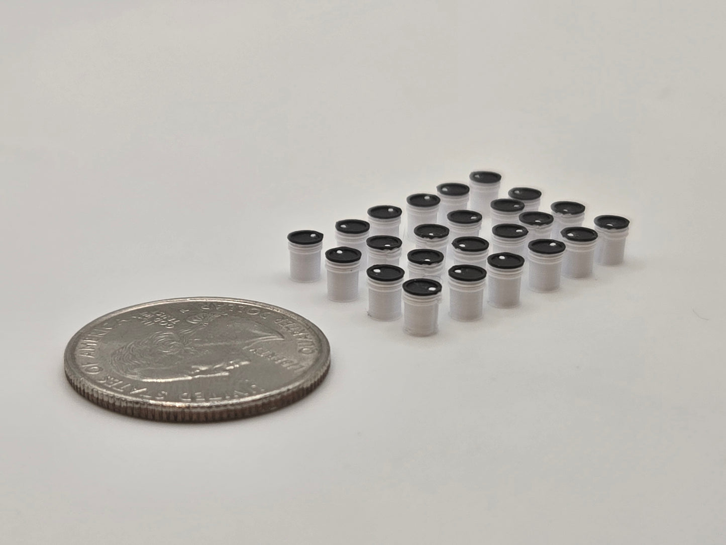 1/87 Scale 5 Gallon Buckets *24 Pack*