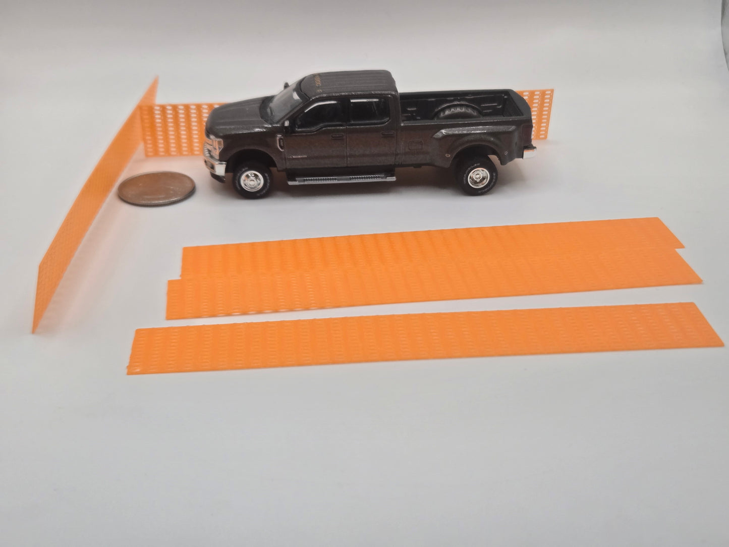 1/64 Scale Construction Fence 150 Feet *5 30' Sections* in Orange