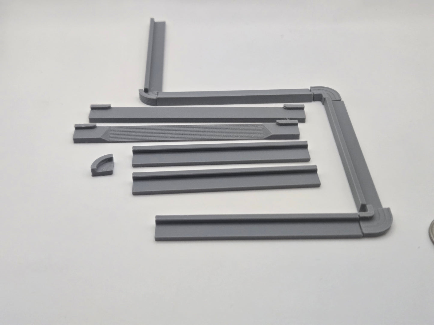 1/64 Scale 30" Curb 12 Piece Set