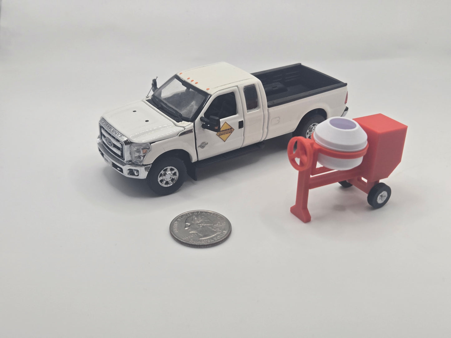 1/50 Scale Posable 12CF Concrete Mixer