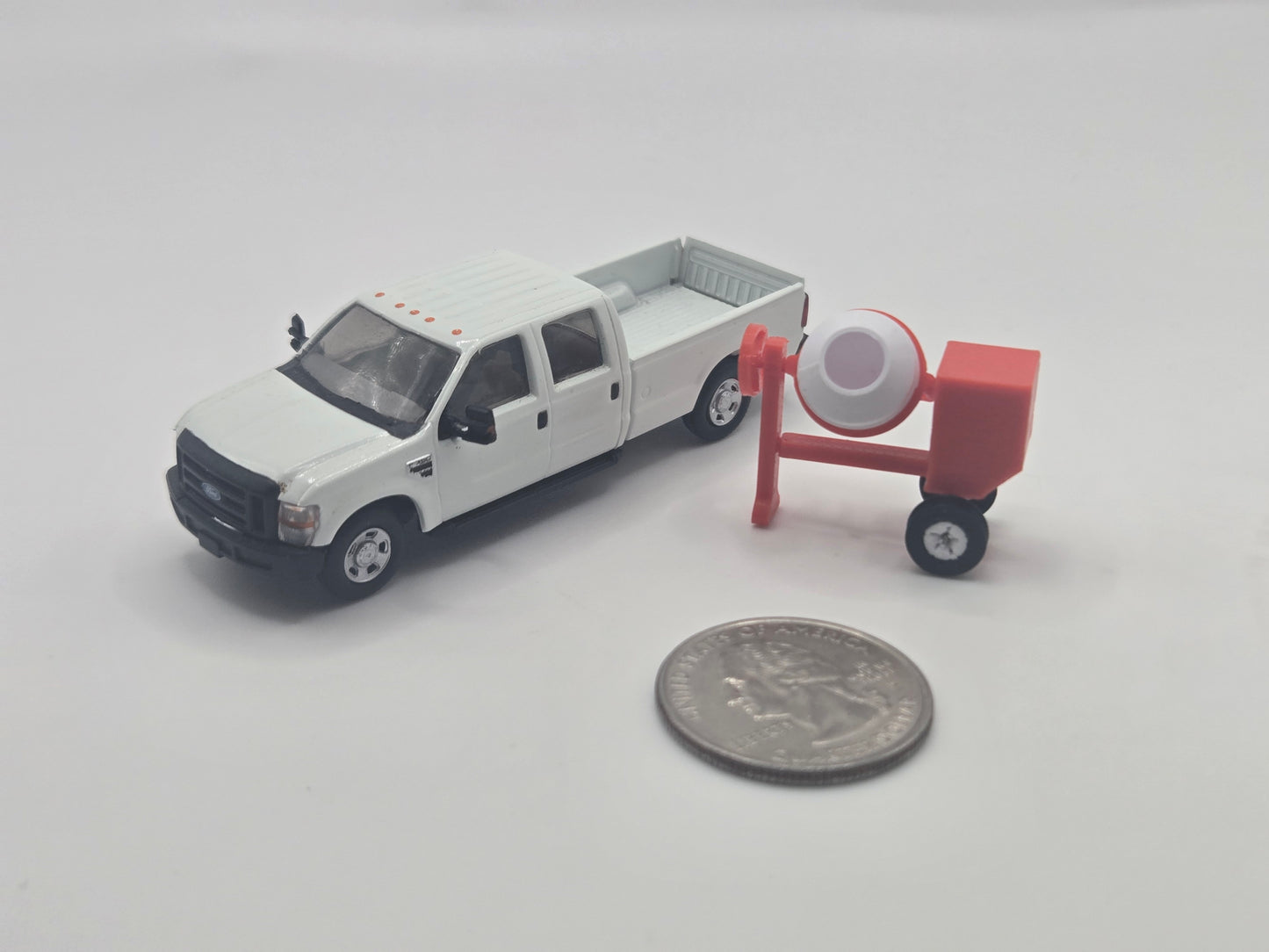 1/87 Scale Posable 12CF Concrete Mixer