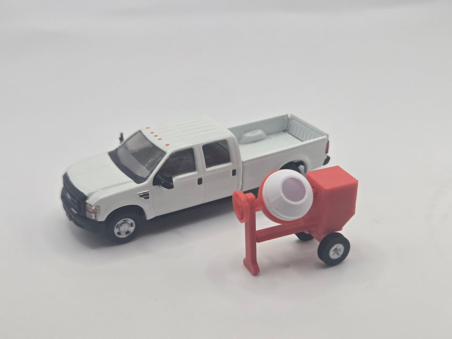 1/87 Scale Posable 12CF Concrete Mixer