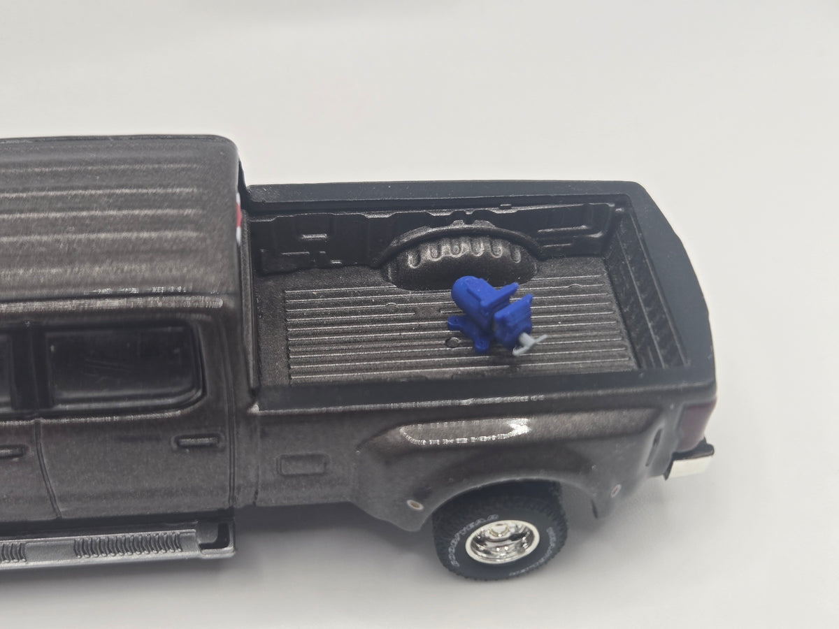 1/64 Scale Service Truck/Bench Vice *3 Pack*