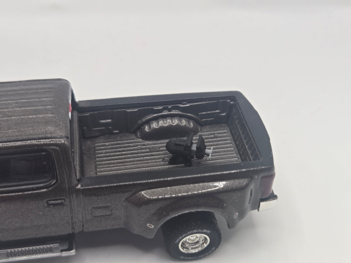 1/64 Scale Service Truck/Bench Vice *3 Pack*