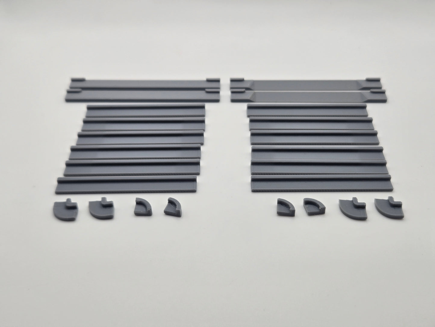 1/87 Scale 30" Curb 24 Piece Set
