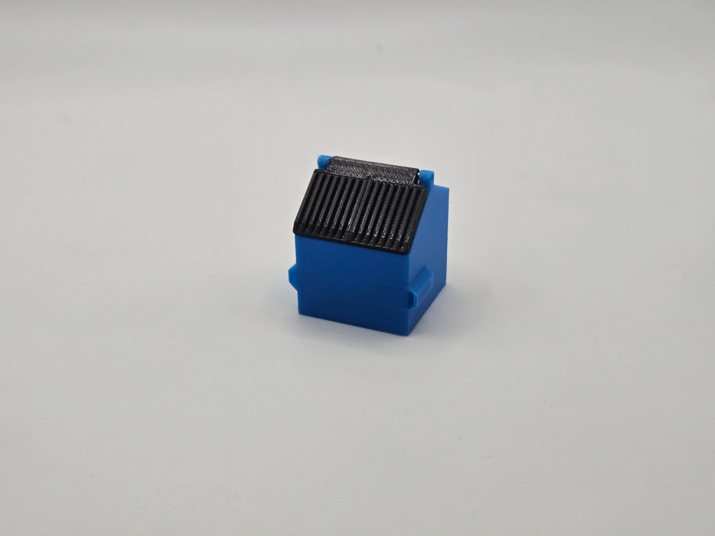 1/87 Scale 8 Yard Dumpster